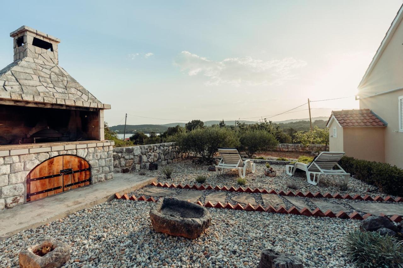 Guest House Sakarun Велі-Рат Екстер'єр фото