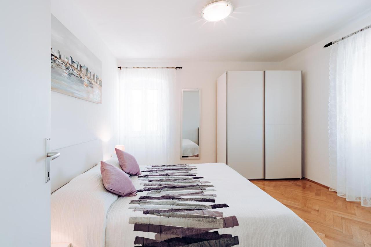 Guest House Sakarun Велі-Рат Екстер'єр фото