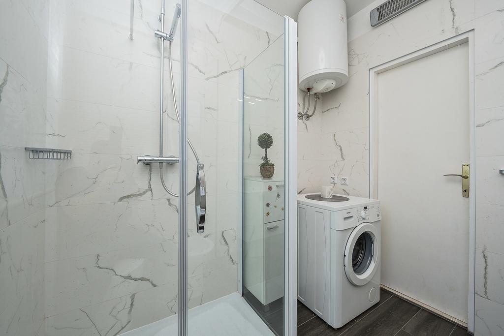 Guest House Sakarun Велі-Рат Екстер'єр фото