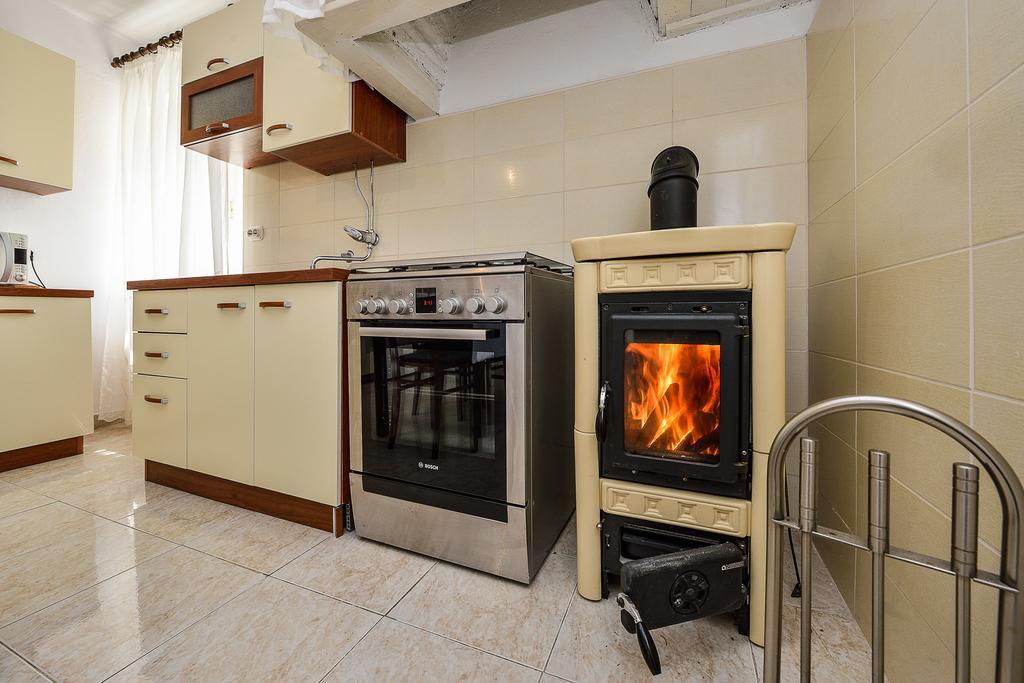 Guest House Sakarun Велі-Рат Екстер'єр фото